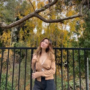 Vintage Cropped Cardigan w/ Clasp